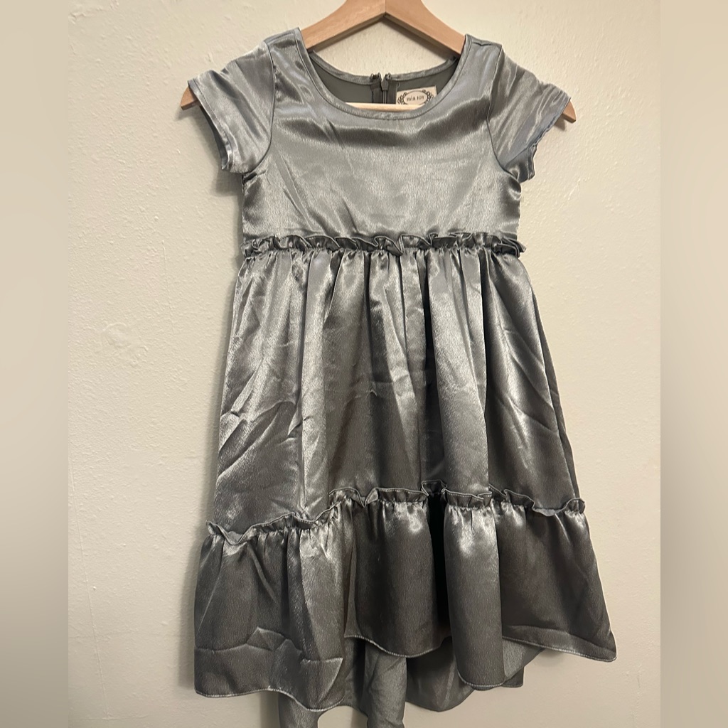 Joyfolie Metallic Sage Kids Dress Size 7 Layered Holiday Outfit Good Twirl